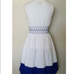 Short blue and white dress